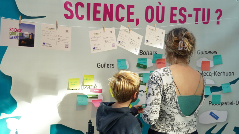 Science Comes To Town à la Nuit des Chercheurs aux Ateliers des Capucins à Brest.
